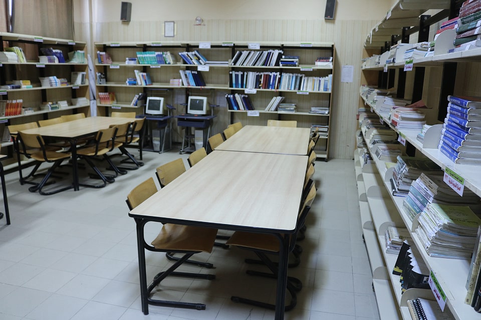 مكتبة مبنى ج